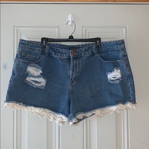 Lace Fringe Shorts